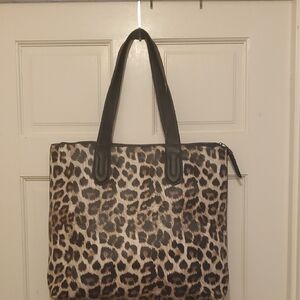 Carpisa Leopard Print Shoulder bag.tan And Black
